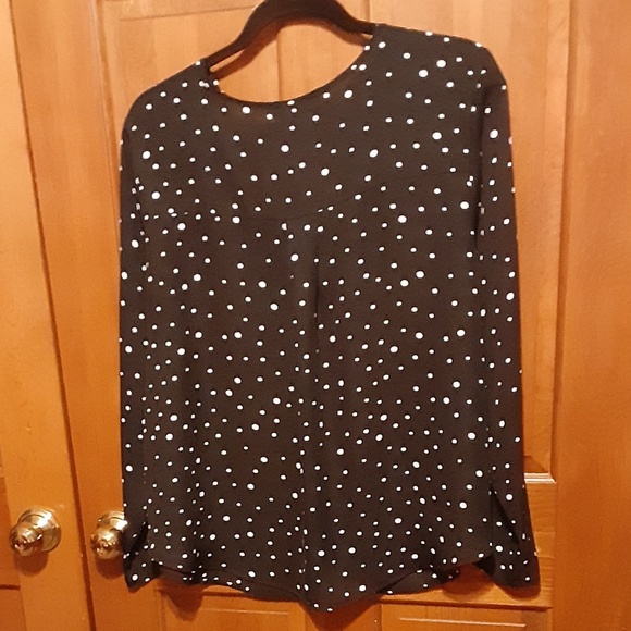 Black & White Polka Dot Pullover Top - Picture 3 of 3